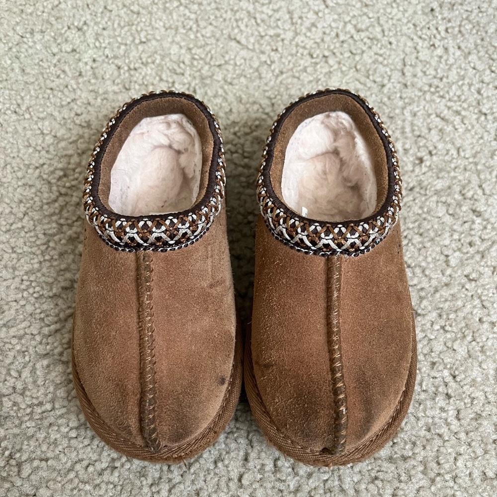 Boys uggs